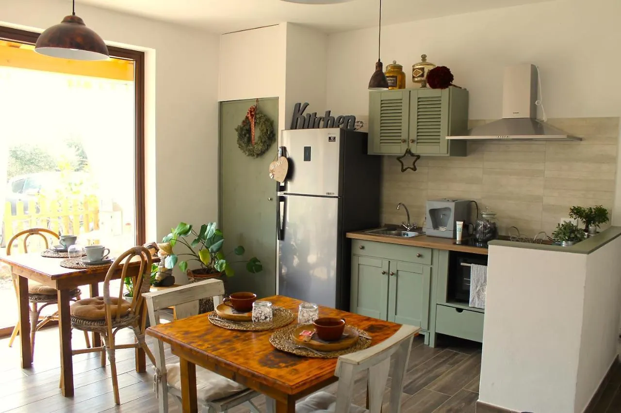 Agriturismo B&B Le Casette Sul Garda Cavaion Veronese Bed & Breakfast