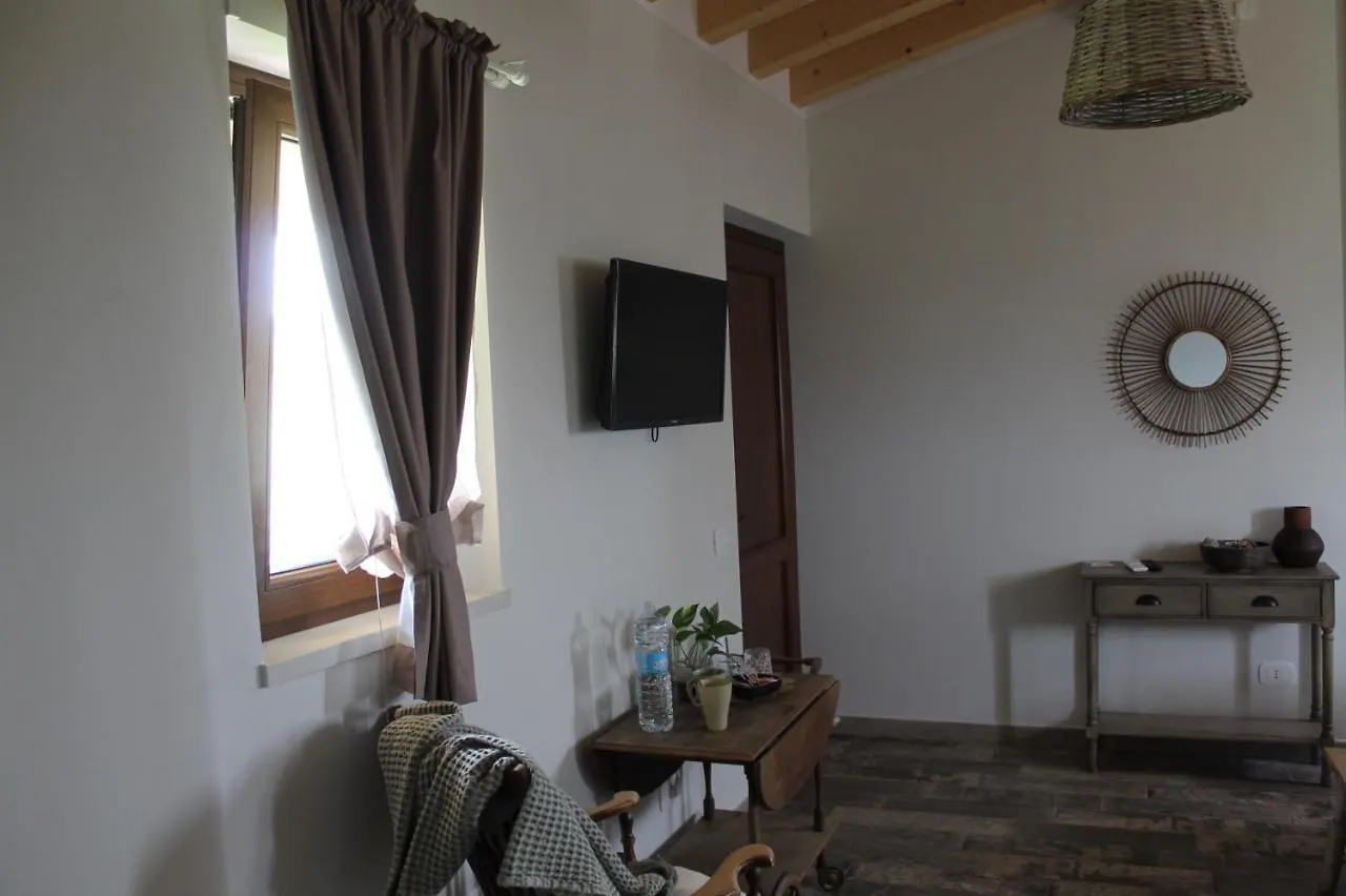 Agriturismo B&B Le Casette Sul Garda Cavaion Veronese Bed & Breakfast